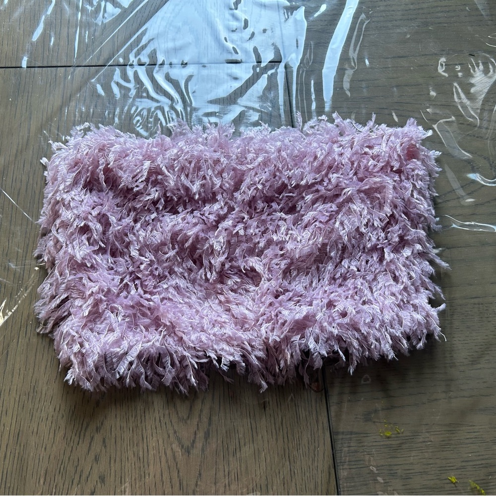 3/$15⚡️Chic Pink Feather Cropped Tube Top